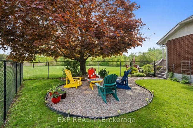 4 Barry Burn Crt, House other with 4 bedrooms, 3 bathrooms and 10 parking in Nepean ON | Image 40