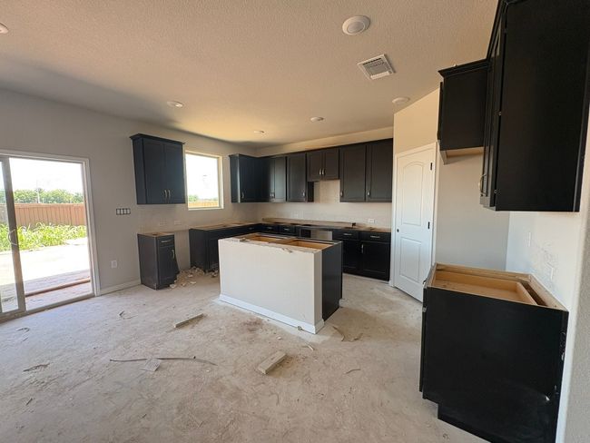 117 Prairie Falls Dr, House other with 5 bedrooms, 4 bathrooms and 3 parking in Hutto TX | Image 25