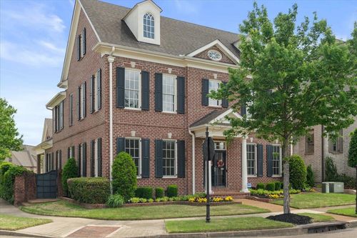 1862 Old Towne Ln, Germantown, TN, 38139-6431 | Card Image