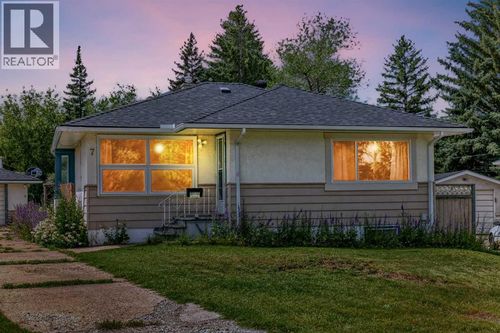 7 Glenmount Cres Sw, Calgary, AB, T3E4B3 | Card Image