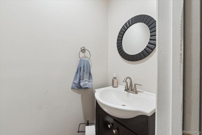 35-Half Bath.jpg | Image 32
