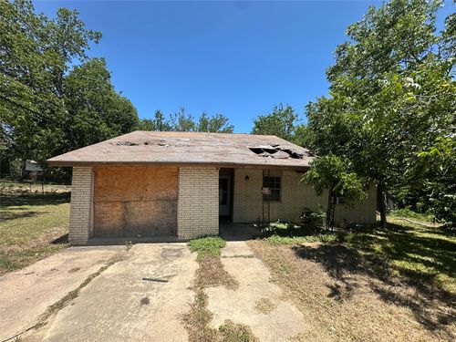 506 Forest Court, Taylor, TX, 76574 | Card Image