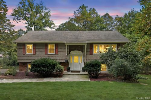 37 Tulip Rd, Briarcliff Manor, NY, 10510-1234 | Card Image