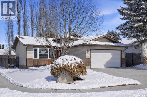 403 Bronson Cres, Saskatoon, SK, S7J5E2 | Card Image