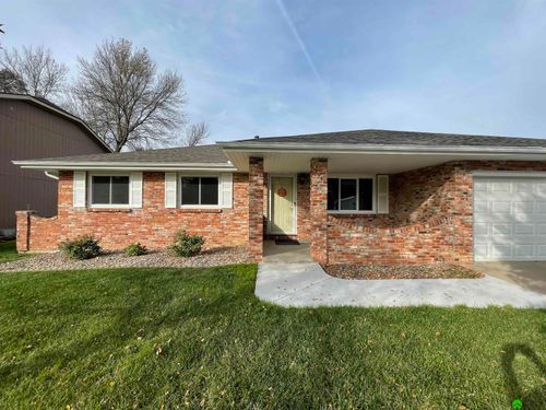 2941 Orwell St, Lincoln, NE, 68516-2765 | Card Image