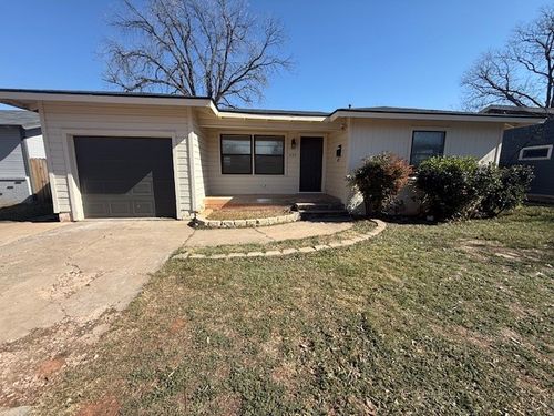 633 Woodlawn Dr, Abilene, TX, 79603-5709 | Card Image