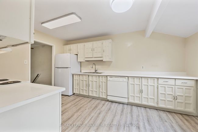 7 Princess Dr, House other with 3 bedrooms, 1 bathrooms and 4 parking in Lisle ON | Image 16