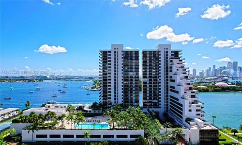 1902-1000 Venetian Way, Miami Beach, FL, 33139-1033 | Card Image