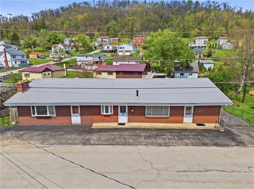 313 Allison St, West Newton, PA, 15089-1105 | Card Image