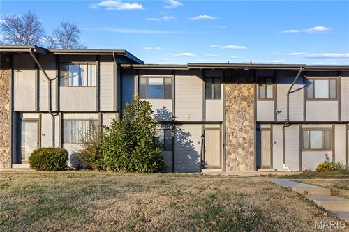 2503-2503 Savoy Dr, Lake St Louis, MO, 63367-1114 | Card Image