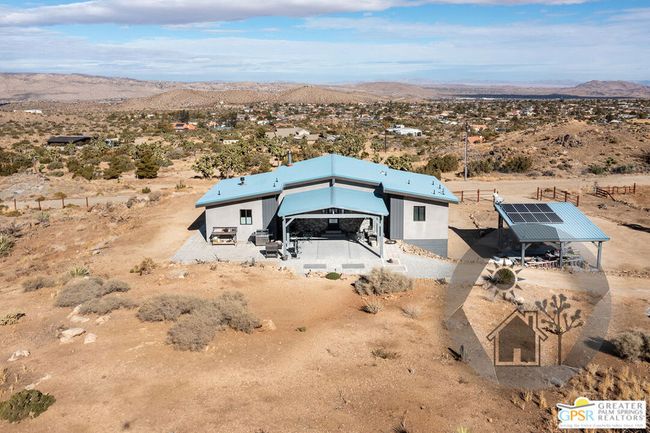 57795 Santa Barbara Dr, House other with 2 bedrooms, 2 bathrooms and 10 parking in Yucca Valley CA | Image 5
