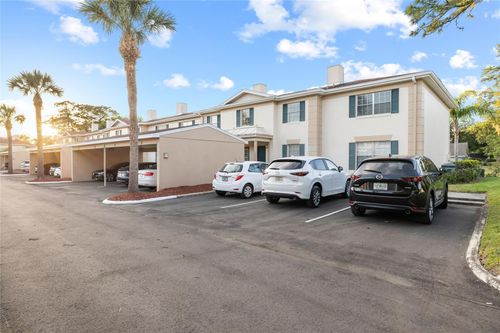 321-3402 Latania Dr, TAMPA, FL, 33618-4748 | Card Image