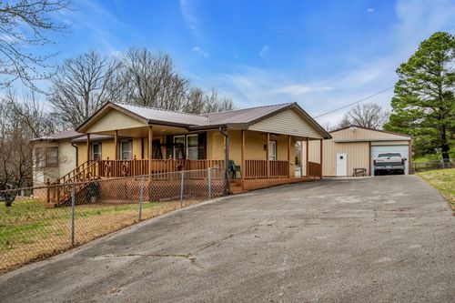 125 Lynn Ln, Charlotte, TN, 37036-4804 | Card Image