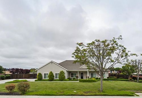 254 Rosebud Ave, Hollister, CA, 95023 | Card Image