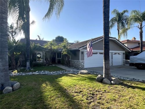 30027 Swan Point Dr, Canyon Lake, CA, 92587-7407 | Card Image