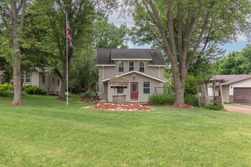 321 Drier St, Durand, WI, 54736-1724 | Card Image