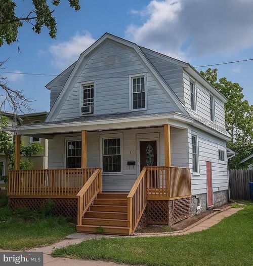 7 N 7th St, MILLVILLE, NJ, 08332-3343 | Card Image