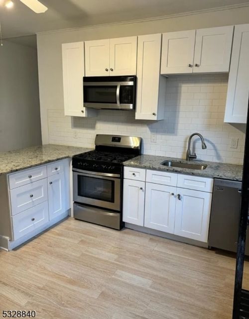 1-9 Lois Pl, Bloomfield, NJ, 07003-3824 | Card Image