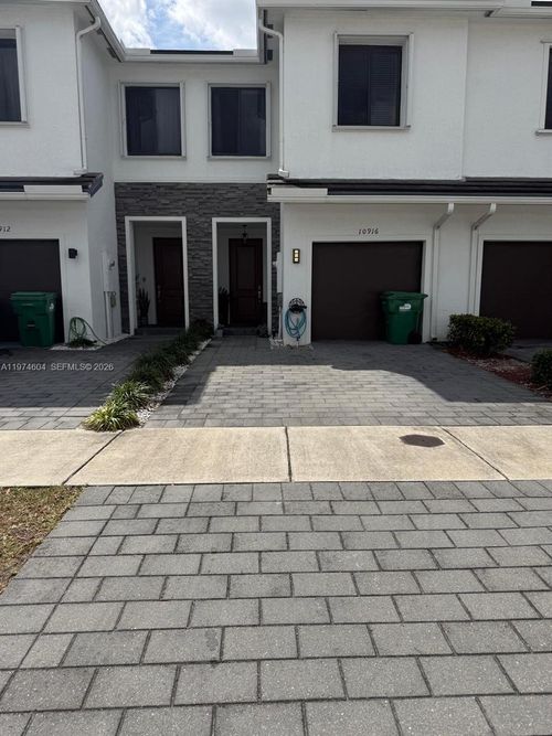 10916 Sw 235th Ln, Homestead, FL, 33032-6319 | Card Image