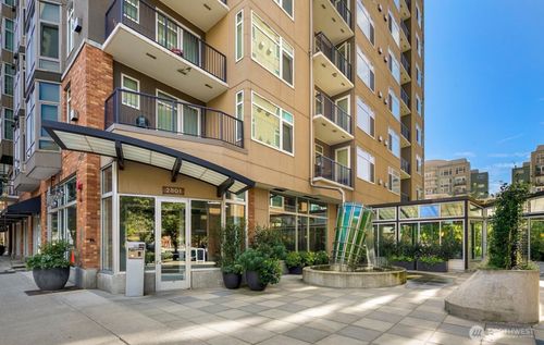 705-2801 1st Ave, Seattle, WA, 98121-1138 | Card Image