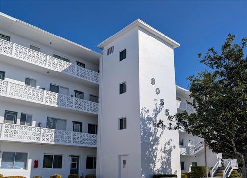 403-8055 112th St, SEMINOLE, FL, 33772-4639 | Card Image