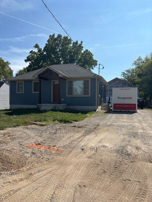 149 Chestnut St, Saint Thomas, ON, N5R2B3 | Card Image