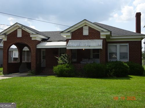 6 N Spring St, Claxton, GA, 30417-1724 | Card Image