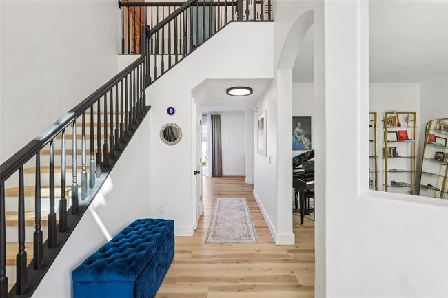 Foyer | Image 18