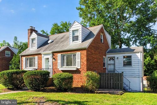 5915 Ryland Dr, BETHESDA, MD, 20817-2540 | Card Image