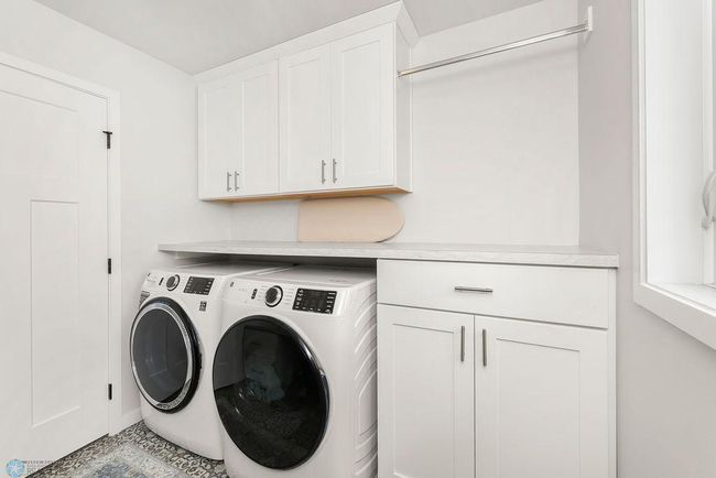 Laundry Room (2nd Level) | Image 28