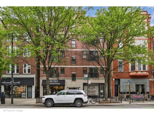 2e-1751 Division St, Chicago, IL, 60622-4092 | Card Image