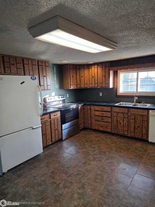 280 Parker St, Stanhope, IA, 50246-7716 | Card Image