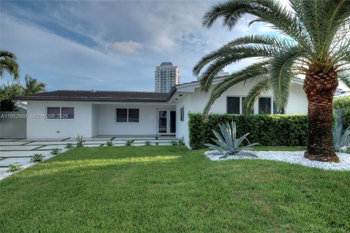 1250 Ne 82nd St, Miami, FL, 33138-4134 | Card Image