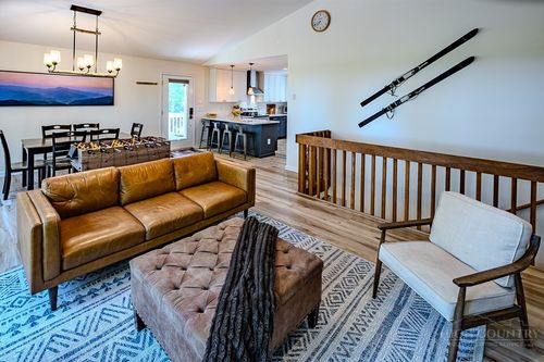 128 Wild Daisy Ln, Beech Mountain, NC, 28604-8241 | Card Image