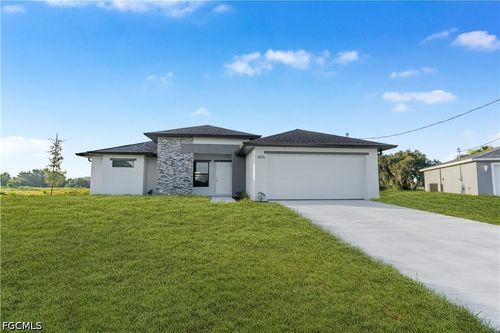 1055 Pluto Ct, Labelle, FL, 33935-5891 | Card Image