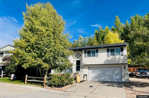 1907 Dell Rio Dr, Kemmerer, WY, 83101-4209 | Card Image