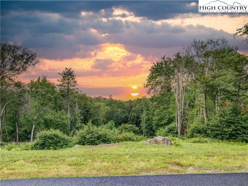 72 Eagle Creek Trl, Banner Elk, NC, 28604 | Card Image