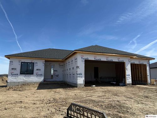 9400 Dalton Dr, Lincoln, NE, 68516-5688 | Card Image