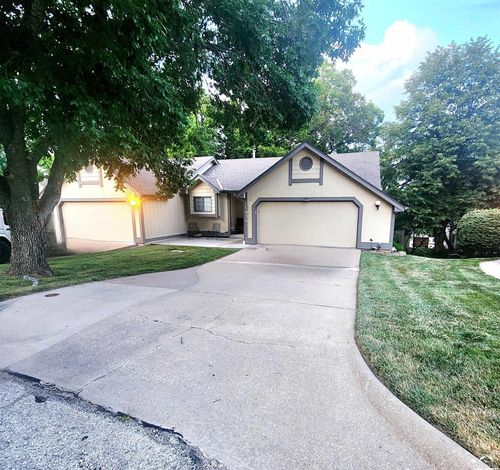 1439 Applegate Ct, Lawrence, KS, 66049-2937 | Card Image