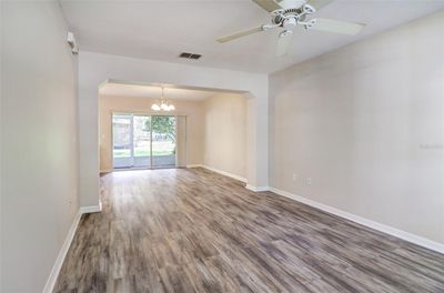 3004 Amber Oak Drive, Townhouse with 2 bedrooms, 1 bathrooms and null parking in Valrico FL | Image 2