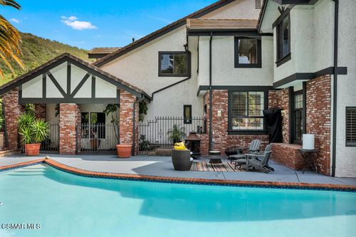 6057 Rainbow Hill Rd, Agoura Hills, CA, 91301-4646 | Card Image