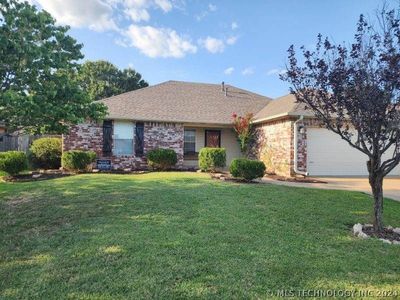 10911 E 118th Court, House other with 4 bedrooms, 2 bathrooms and null parking in Collinsville OK | Image 1