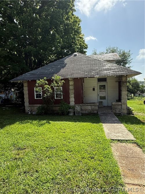 307 N Harrison St, Salem, IN, 47167-1507 | Card Image