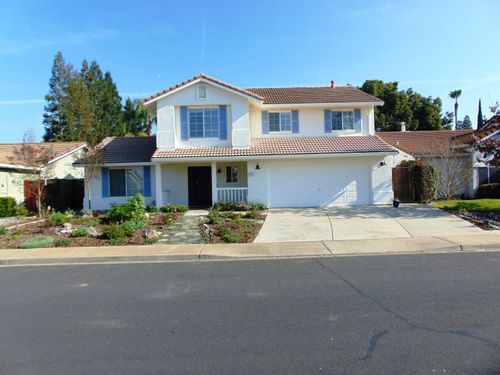239 Fairwood Drive, Oakdale, CA, 95361 | Card Image