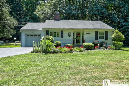 2365 Carlson Rd, Jamestown, NY, 14701-9333 | Card Image