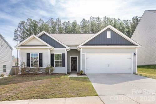 4322 One Mile Way, Charlotte, NC, 28215-6405 | Card Image