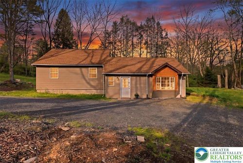1572 Gardner Rd, Stroudsburg, PA, 18360-7747 | Card Image