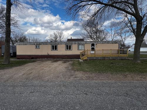 202 E St Olaf Ave, Belview, MN, 56214-4018 | Card Image