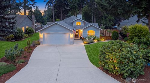 4019 Ne 17th Street, Renton, WA, 98056 | Card Image