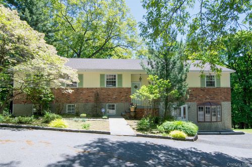 45 Myrtle Avenue, Greenburgh, NY, 10522 | Card Image